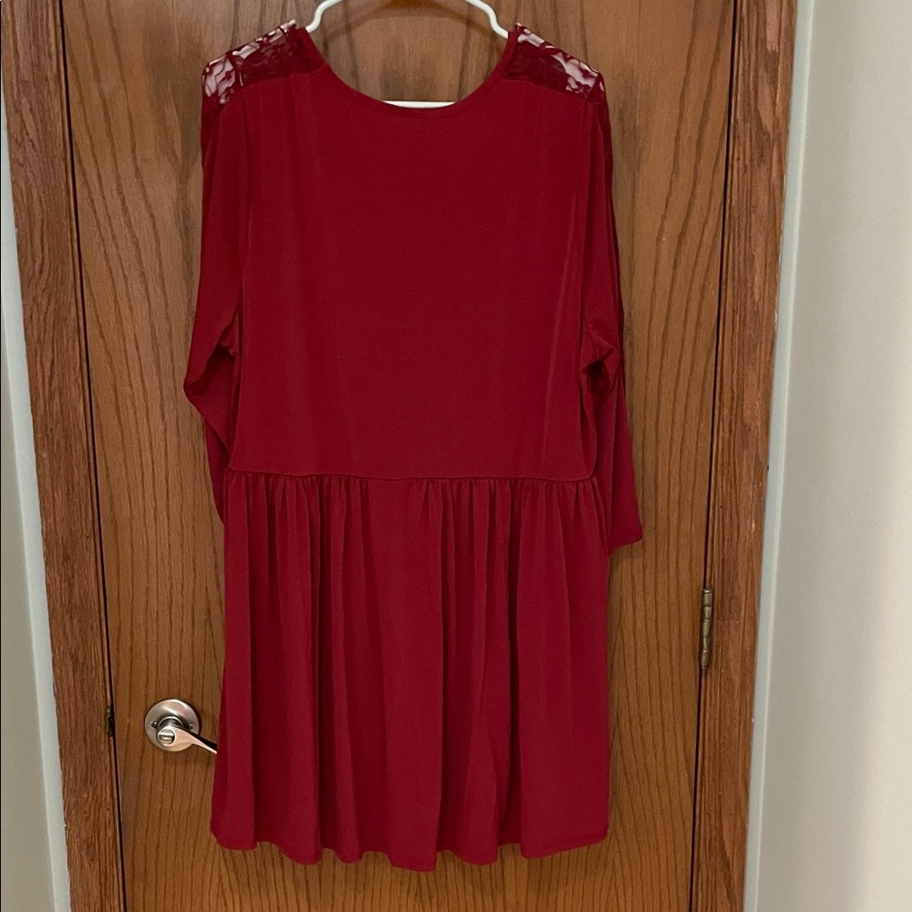 TORRID UEC Women’s Size 3 (22/24) Red Burgundy Lace Accent Top Shirt - Picture 8 of 8